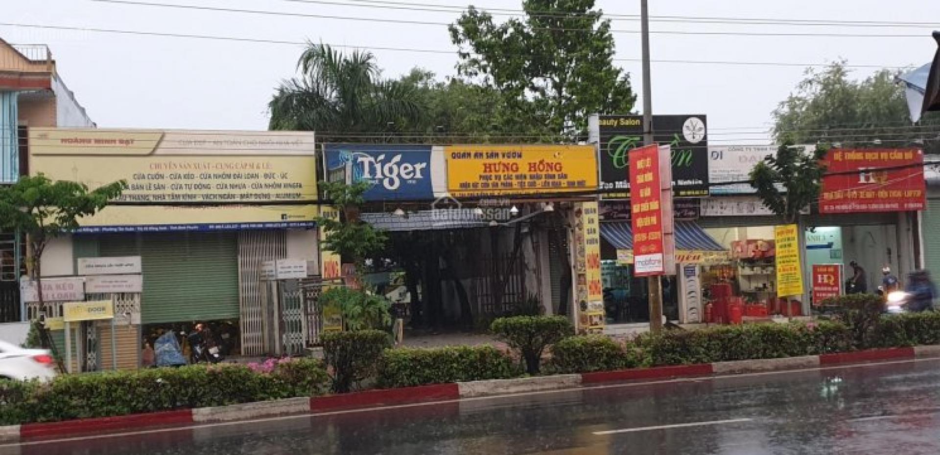 Cho thuê nhà mặt bằng dài hạn DT 28m x 60m mặt tiền đường Phú Riềng Đỏ